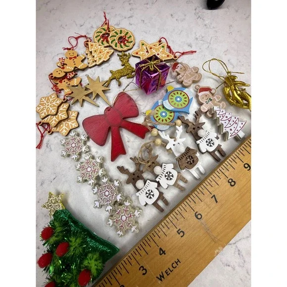 Whimsical Christmas Ornaments Lot Gingerbread Snowflakes‎ Reindeer Tree Bow - Picture 4 of 5